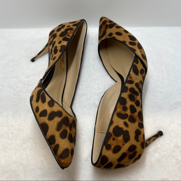 Pointed Toe Leopard Print Suede D’Orsay Stilettos - Picture 6 of 8